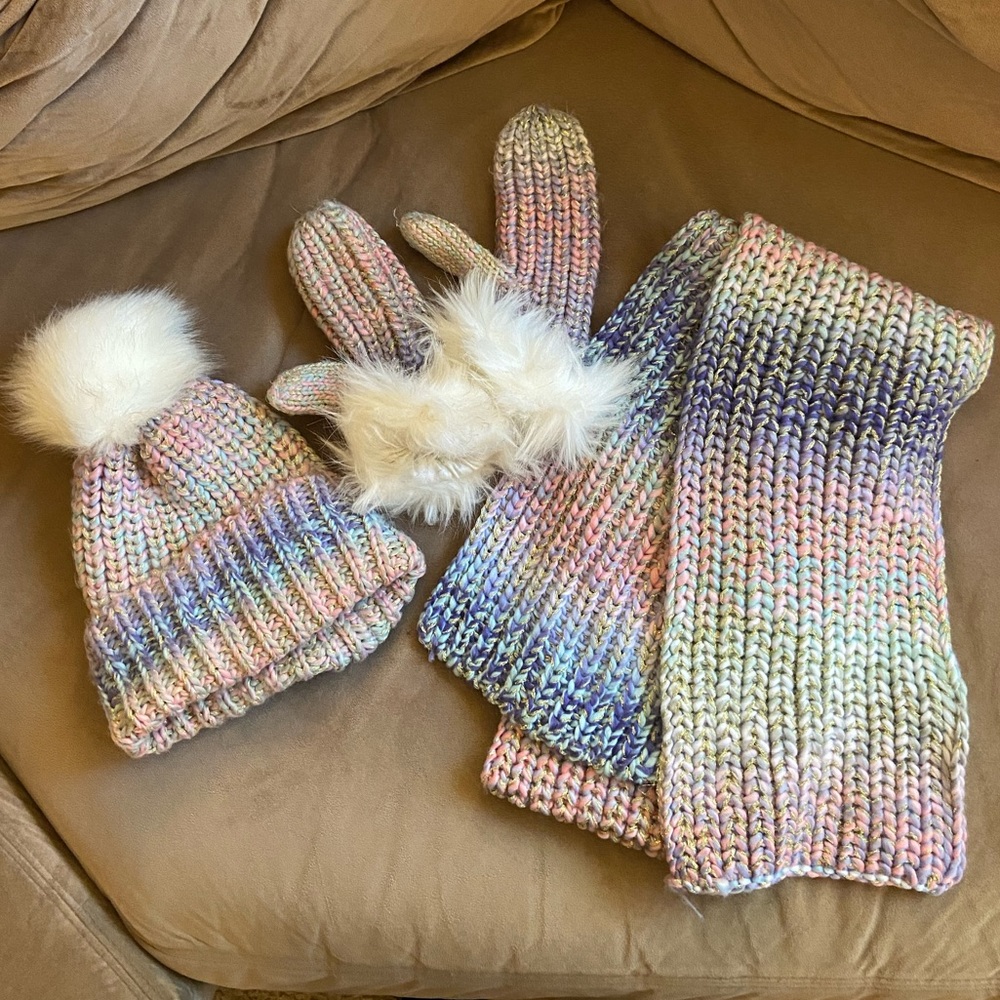 Girls Winter Hat/ Scarf set